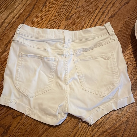 Sale! Hollister white denim shorts high rise frayed size 26 like new - Picture 5 of 8